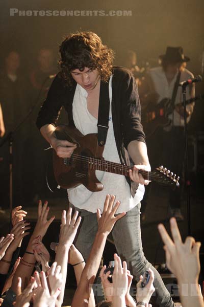 THE KOOKS - 2006-11-10 - PARIS - La Cigale - 